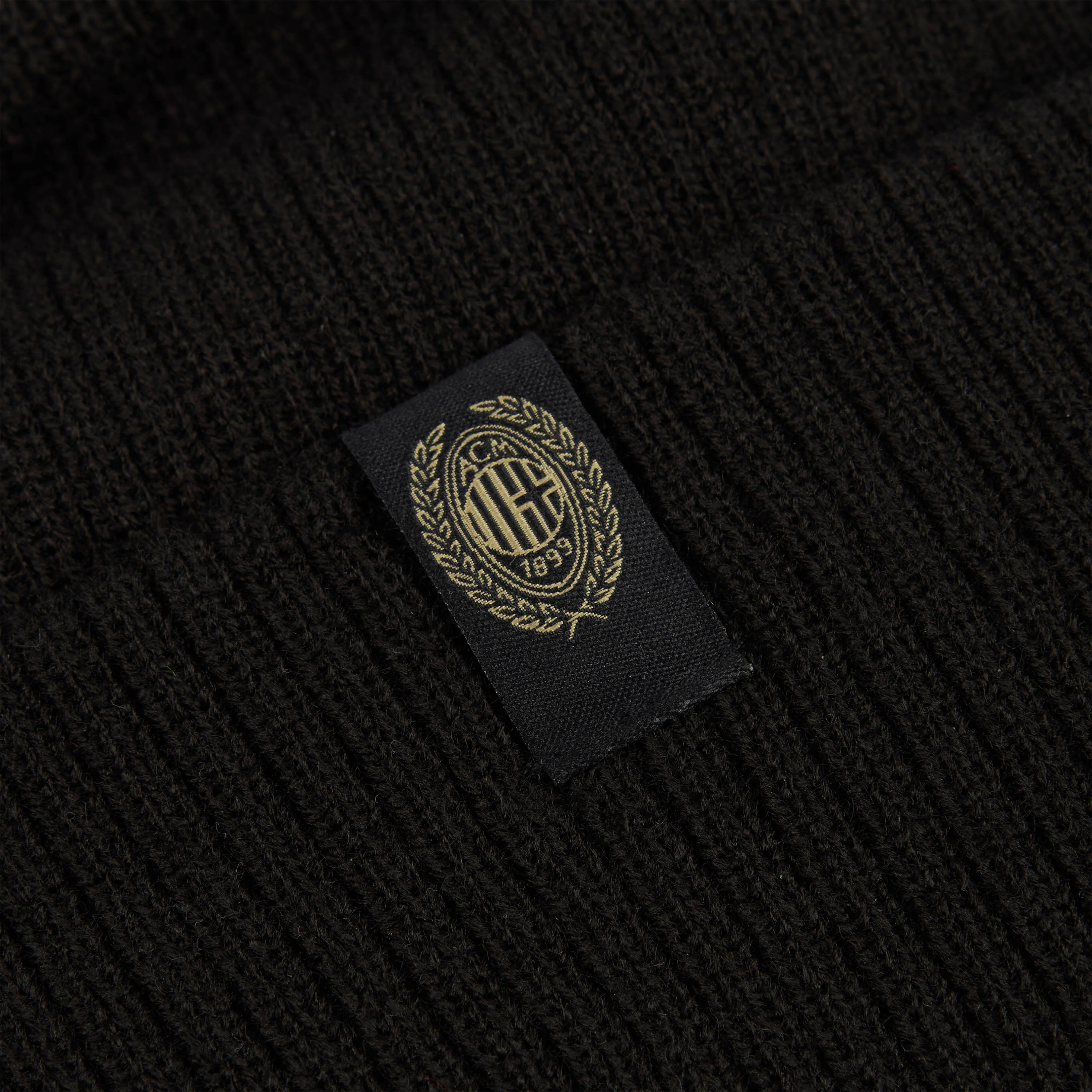 BERRETTO NEW ERA X AC MILAN CON RICAMO ORO - Image 2