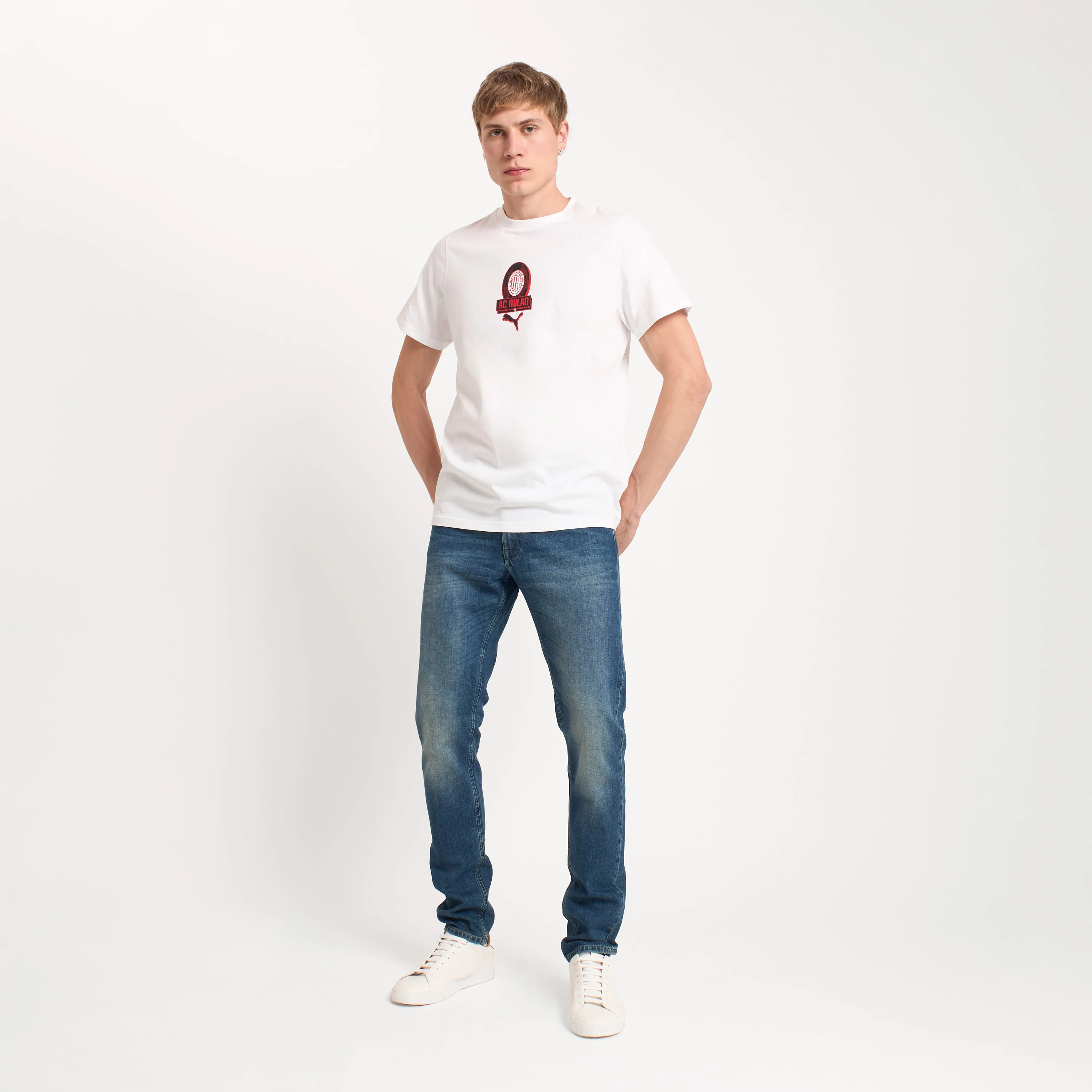T-SHIRT BIANCA CON GRAFICA CENTRALE MILAN CULTURE - Image 5