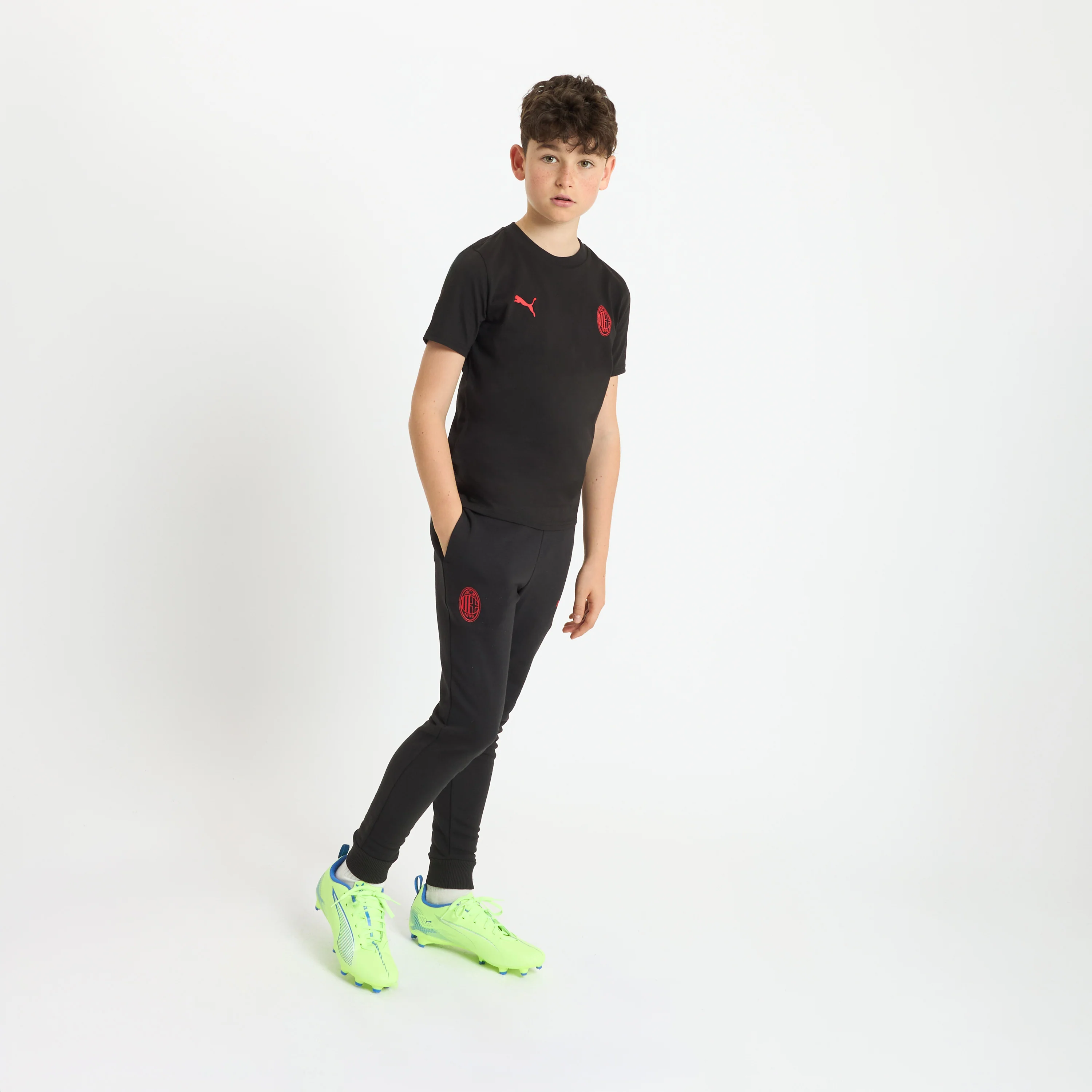 T-SHIRT NERA BAMBINO MILAN ESSENTIAL - Image 4